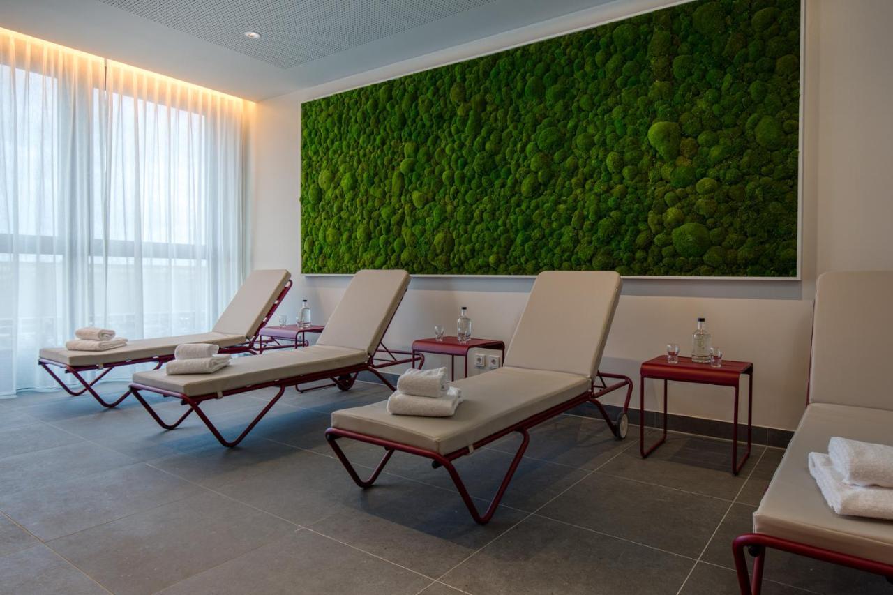 Intercityhotel Berlin Airport Ber Terminal 1 & 2 Schönefeld Extérieur photo The interior of the spa